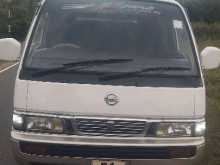 Nissan Caravan 1989 Van