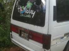 Nissan Caravan 1992 Van