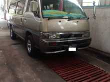 Nissan Caravan 1995 Van