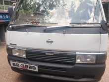 Nissan Caravan 1990 Van