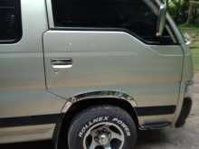 Nissan Caravan 1993 Van