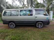 Nissan Caravan 1997 Van