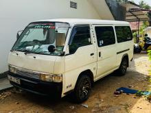 Nissan Caravan 2000 Van