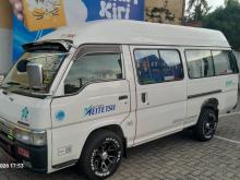 Nissan Caravan 1993 Van