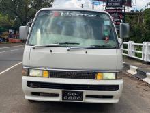 Nissan Caravan 1997 Van