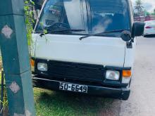 Nissan Caravan 1985 Van