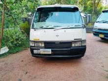 Nissan Caravan 2002 Van