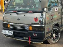 Nissan Caravan 2000 Van