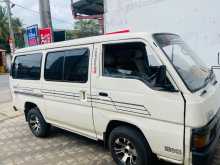 Nissan Caravan 1993 Van