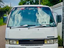 Nissan Caravan 2002 Van