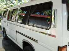 Nissan Caravan 1995 Van