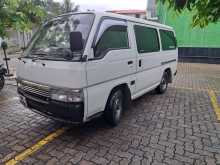 Nissan Caravan 1992 Van