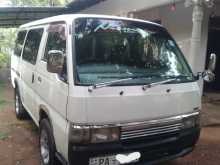 Nissan Caravan 2000 Van