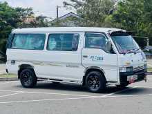 Nissan Caravan 1997 Van