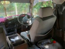 Nissan Caravan 1995 Van