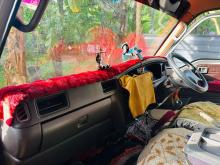 https://riyasewana.com/uploads/nissan-caravan-171114396635.jpg