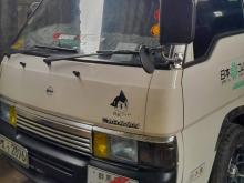 Nissan Caravan 1998 Van