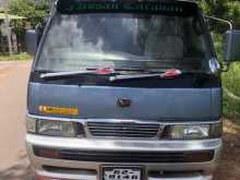 Nissan Caravan 1993 Van