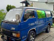Nissan Caravan 1992 Van