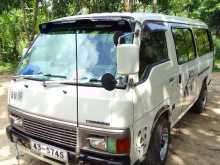 Nissan Caravan 1989 Van