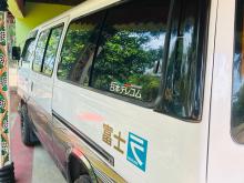 Nissan Caravan 1999 Van
