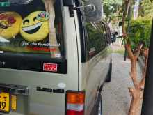 Nissan Caravan 2004 Van