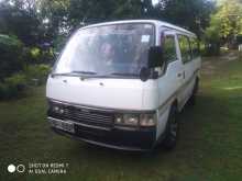 Nissan Caravan 1998 Van