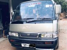 Nissan Caravan 1992 Van