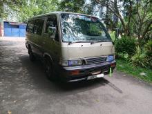 Nissan Caravan 1995 Van