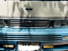 Nissan Caravan 1990 Van