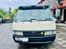 Nissan Caravan 1998 Van