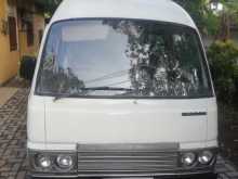 Nissan Caravan 1983 Van