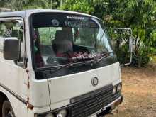 Nissan Caravan 1985 Van