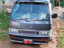 Nissan Caravan 1986 Van