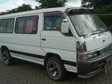Nissan Caravan 1986 Van