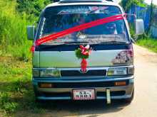 Nissan Caravan 1986 Van