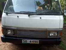 Nissan Caravan 1987 Van
