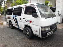 Nissan Caravan 1988 Van