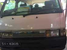 Nissan Caravan 1988 Van