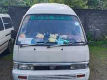 Nissan Caravan 1989 Van