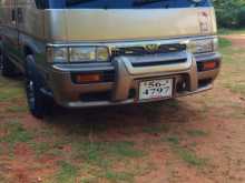Nissan Caravan 1989 Van