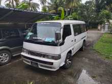 Nissan Caravan 1990 Van