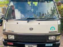 Nissan Caravan 1990 Van