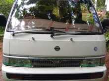 Nissan Caravan 1990 Van