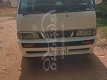 Nissan Caravan 1990 Van