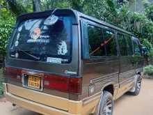 Nissan Caravan 1990 Van