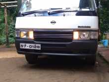 Nissan Caravan 1990 Van