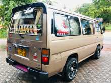 Nissan Caravan 1990 Van