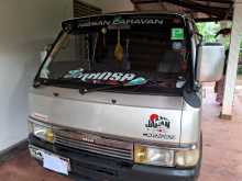 Nissan Caravan 1990 Van