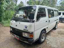 Nissan Caravan 1990 Van